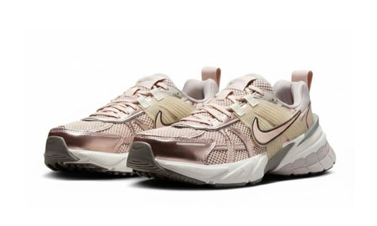 Nike V2K Run "Beige College Grey Light Bone"