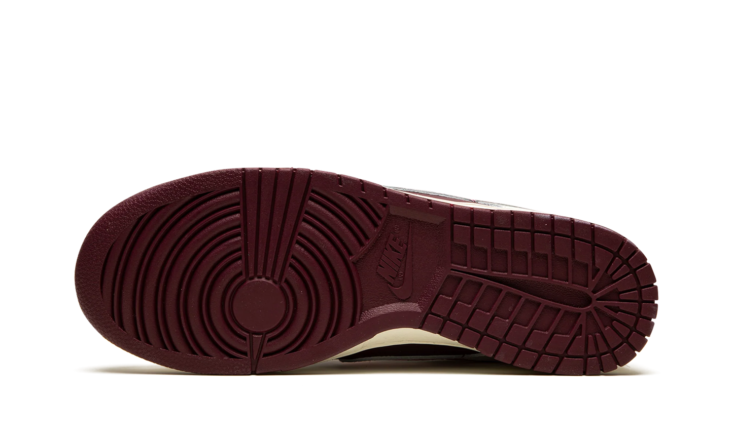 Air Jordan 1 Low « Black Toe »