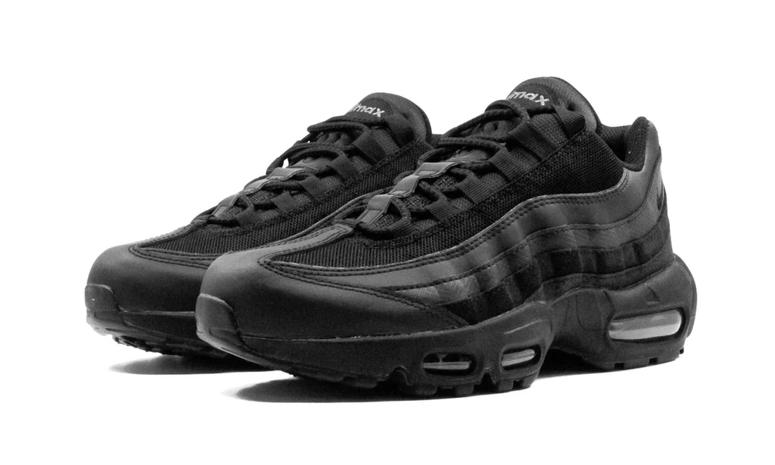 Nike Air Max 95 "Triple Black"