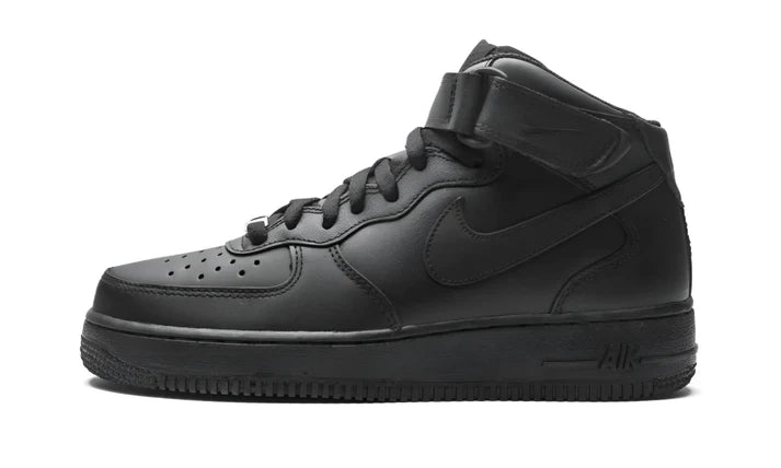 Nike Air Force 1 Mid '07 « Triple Black »