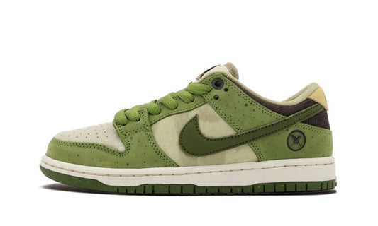 Nike x Jarritos SB Dunk Low 