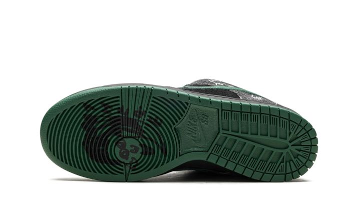 Nike x Jarritos SB Dunk Low 