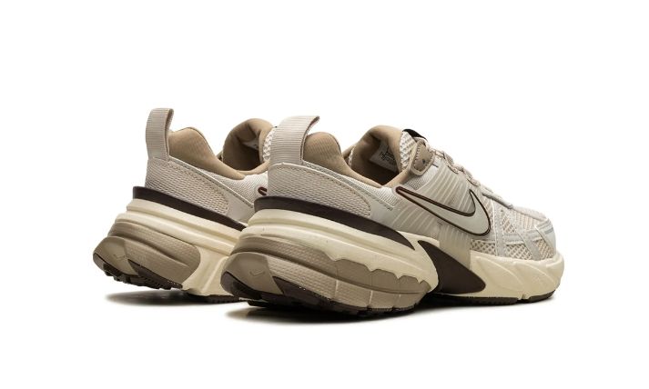 Nike x Jarritos SB Dunk Low 