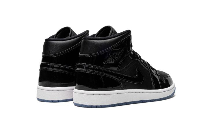 Air Jordan 1 Retro High OG "Hyper Royal" 