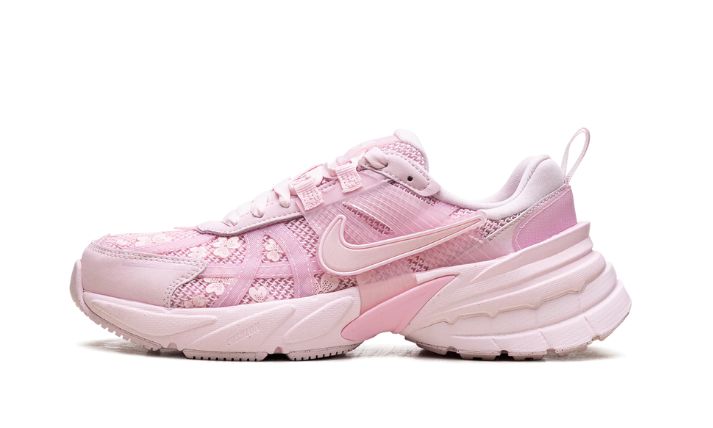 Nike x Jarritos SB Dunk Low 