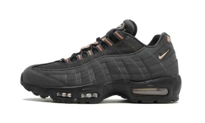 Nike Air Max 95 Essential « Triple Black »
