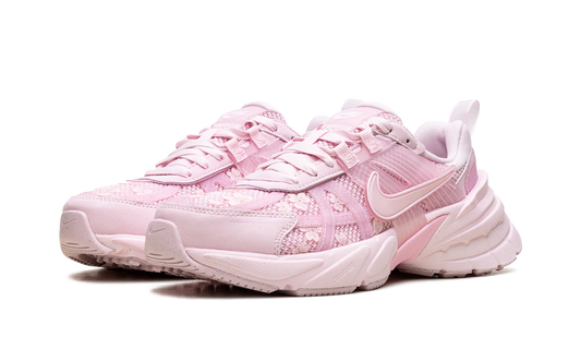 Nike x Jarritos SB Dunk Low 